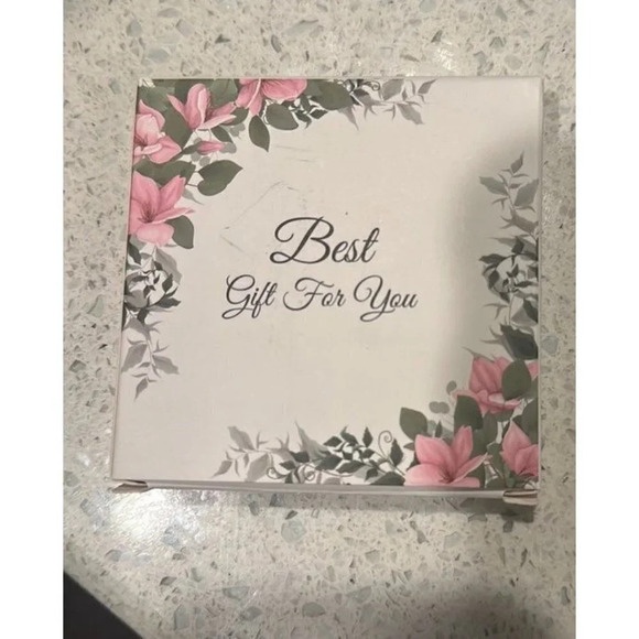 Our first‎ Christmas in our new home 2022 ornament - Picture 2 of 3